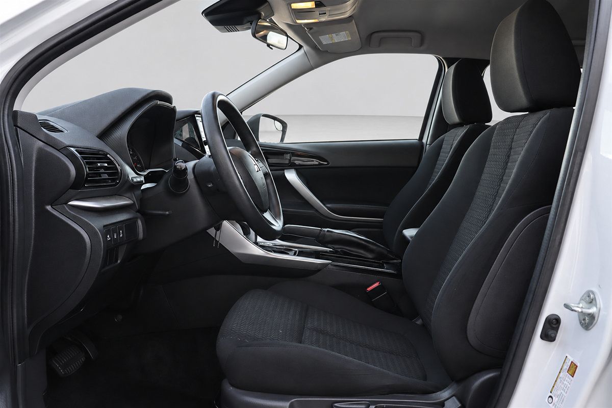 Used 2024 Mitsubishi Eclipse Cross ES AWD/4WD image 25