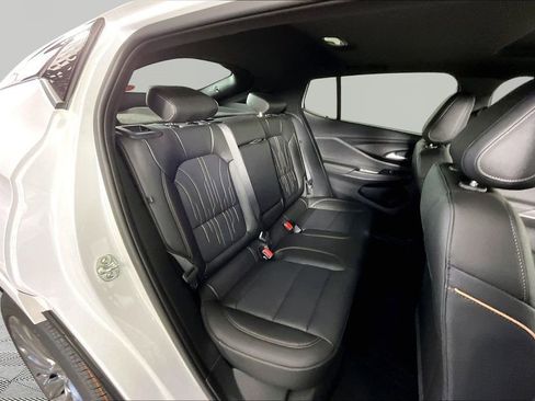 New 2026 Buick Envista Avenir FWD image 10