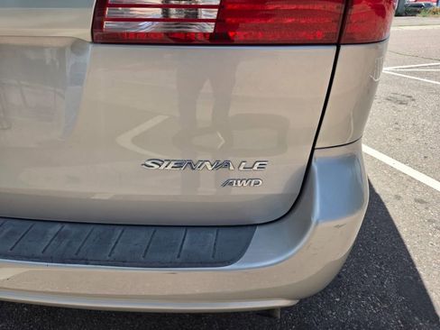 Used 2005 Toyota Sienna LE AWD/4WD image 33