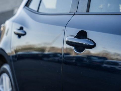 Used 2019 Toyota Corolla SE w/ SE Option Package image 16