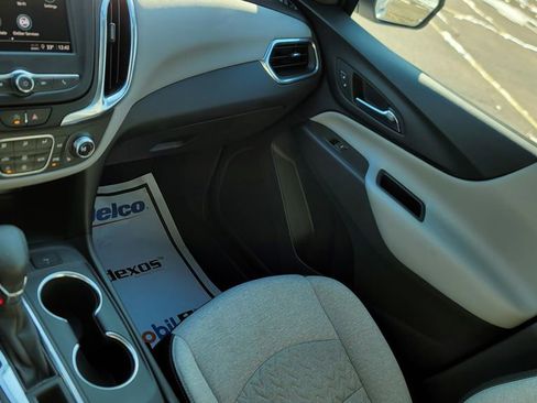 Used 2022 Chevrolet Equinox LT image 23