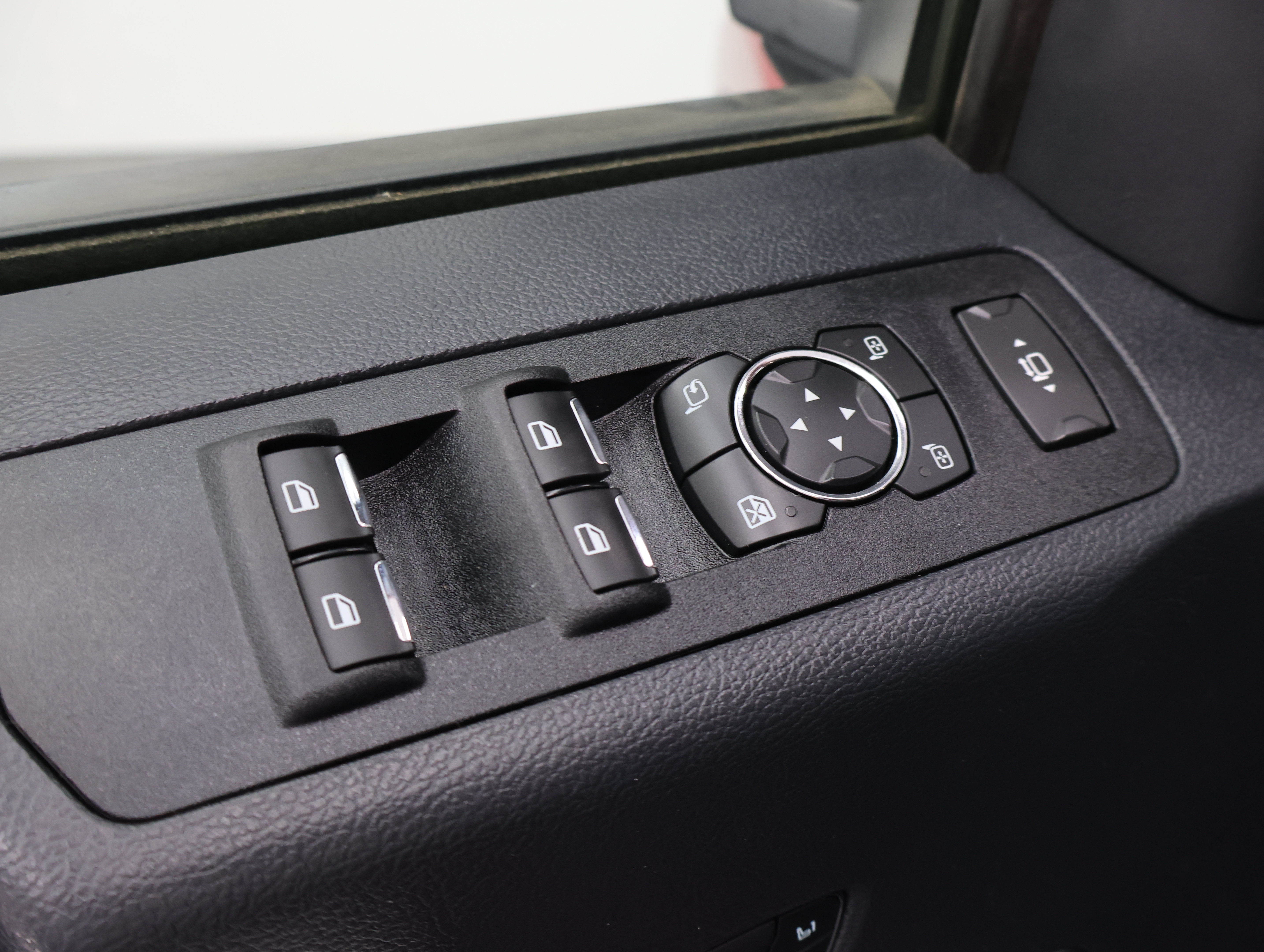 Used 2022 Ford F250 Lariat w/ Tremor Off-Road Package AWD/4WD image 46