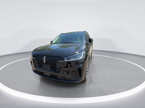 New 2026 Lincoln Aviator AWD image 4