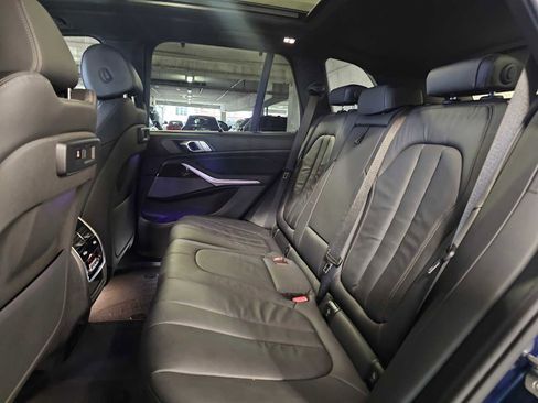 Used 2019 BMW X5 xDrive40i w/ M Sport Package AWD/4WD image 36
