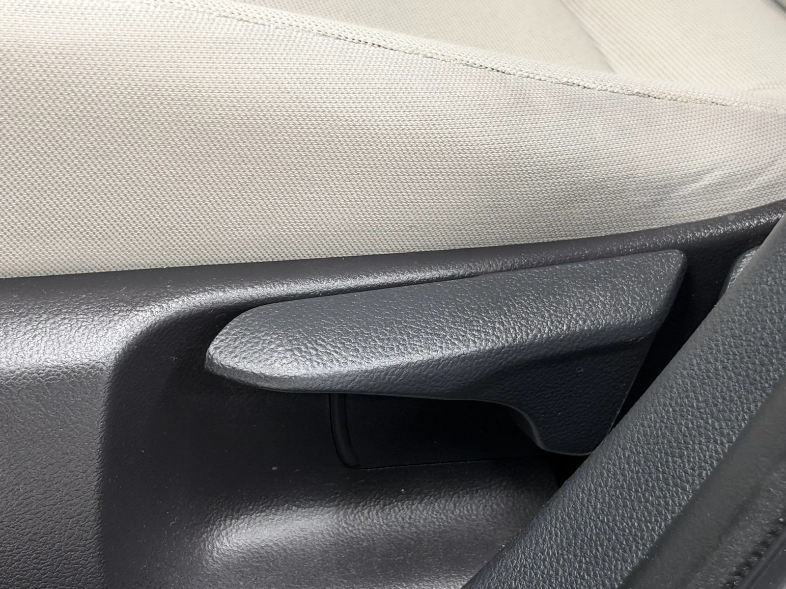 Used 2022 Toyota Corolla LE FWD image 26