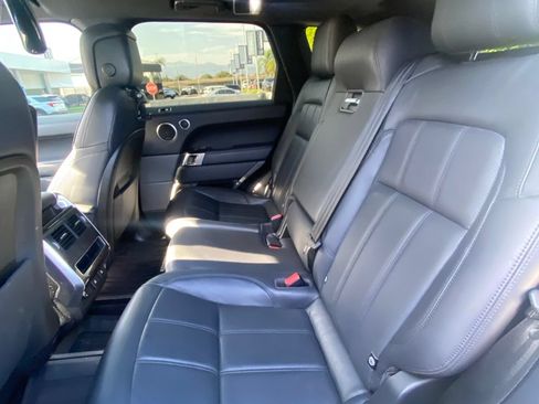 Used 2019 Land Rover Range Rover Sport HSE AWD/4WD image 8