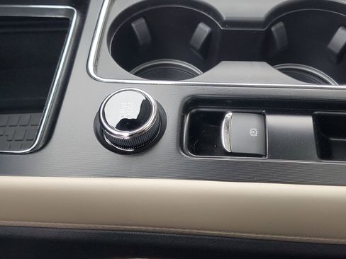 New 2026 Lincoln Corsair Premiere image 24