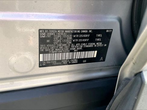 Used 2021 Toyota RAV4 XLE FWD image 34