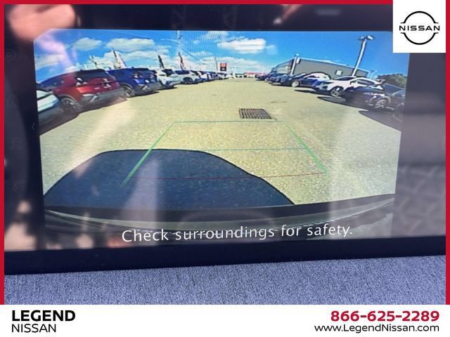 Certified 2025 Nissan Kicks SV AWD/4WD image 27