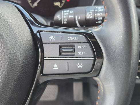 Used 2024 Honda HR-V Sport image 17