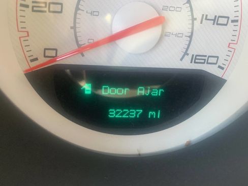 Used 2013 Dodge Challenger R/T w/ Blacktop Pkg image 2