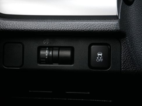 Used 2013 Subaru Crosstrek 2.0i Premium image 26