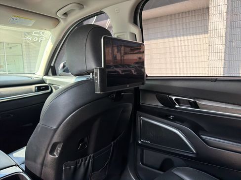 Used 2022 Kia Telluride SX w/ Nightfall Edition Package AWD/4WD image 15