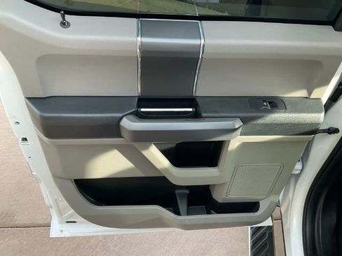 Used 2018 Ford F150 XLT w/ Equipment Group 302A Luxury AWD/4WD image 14