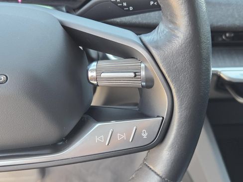 Used 2025 Lucid Air Pure RWD image 14