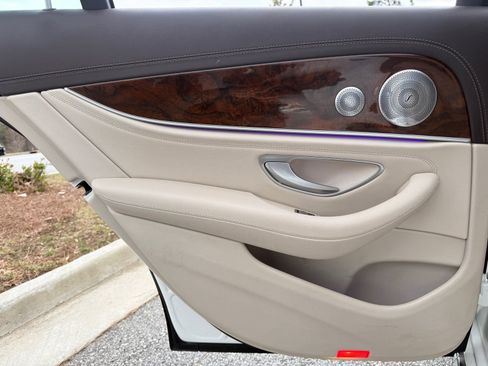 Used 2017 Mercedes-Benz E 300 image 45