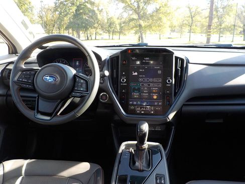 Used 2024 Subaru Crosstrek 2.5i Limited image 17