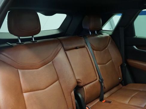 Certified 2024 Cadillac XT5 Premium Luxury w/ LPO, Floor Liner Package AWD/4WD image 21