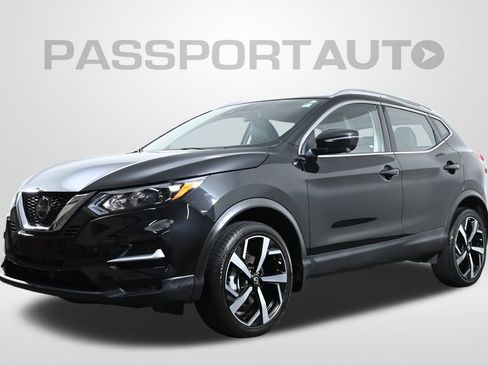 Used 2022 Nissan Rogue Sport SL image 1