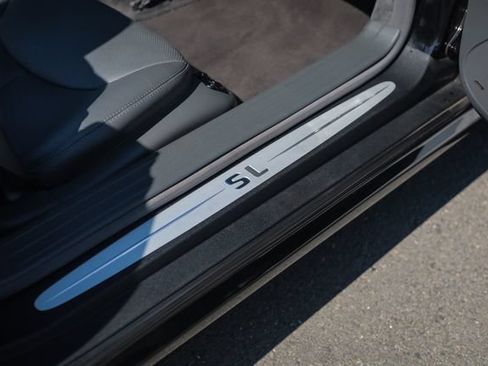 Used 2005 Mercedes-Benz SL 500 image 36