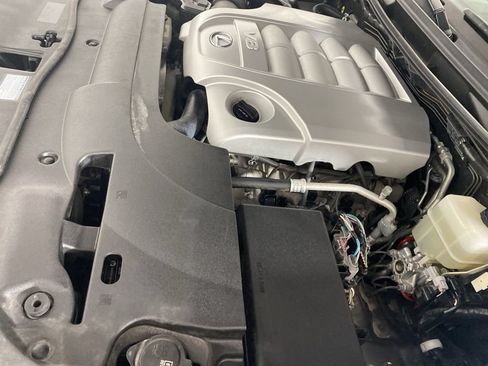 Used 2018 Lexus LX 570 4WD w/ Luxury Package image 37