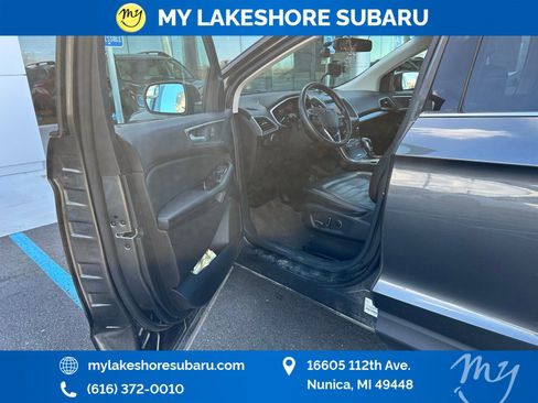 Used 2016 Ford Edge SEL w/ Equipment Group 201A image 7