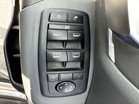 Used 2021 RAM 1500 Big Horn image 23