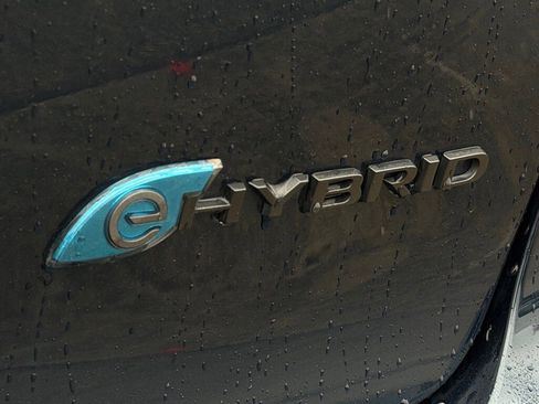 Used 2022 Chrysler Pacifica Touring-L w/ S Appearance Package image 25