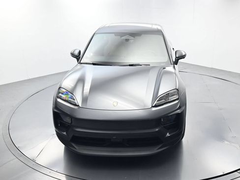 Used 2026 Porsche Macan Electric RWD image 41