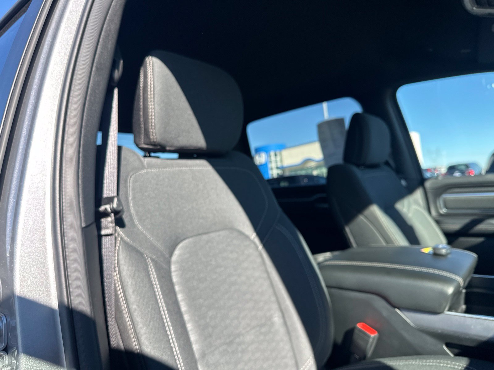 Used 2025 RAM 1500 Big Horn AWD/4WD image 33