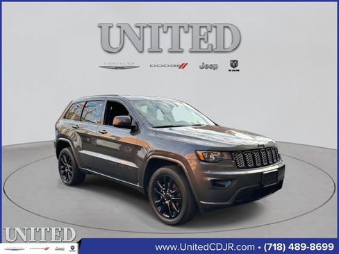 Used 2020 Jeep Grand Cherokee Altitude image 1