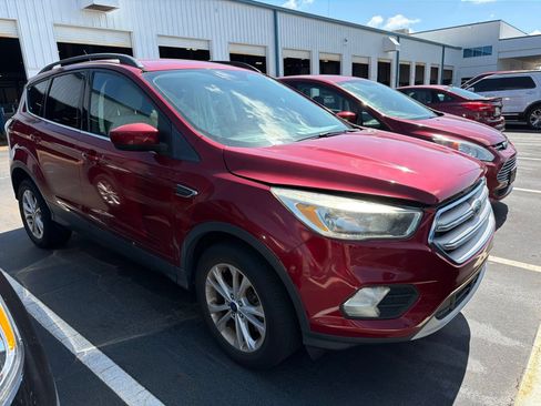 Used 2018 Ford Escape SE AWD/4WD image 4