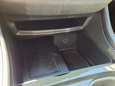 New 2026 Chrysler Pacifica Limited w/ S Appearance Package FWD image 10