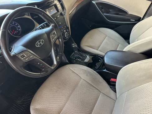 Used 2014 Hyundai Santa Fe GLS FWD image 12
