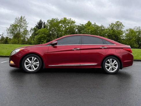 Used 2011 Hyundai Sonata Limited w/ Navigation Pkg 5 FWD image 4