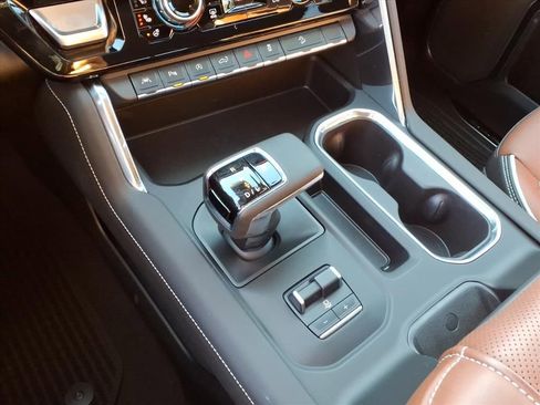 Used 2025 GMC Sierra 1500 Denali Ultimate image 28