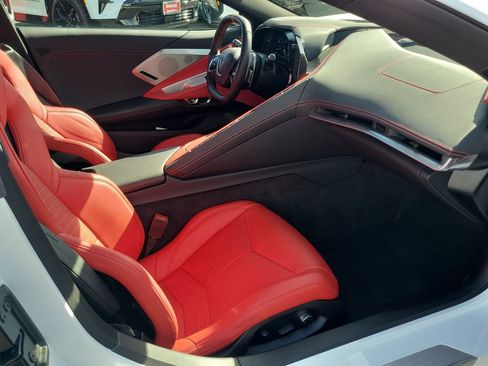 Used 2022 Chevrolet Corvette Stingray Preferred Cpe w/ Z51 Performance Package RWD image 18