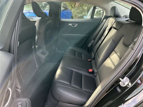 Used 2024 Volvo S60 B5 Plus image 13