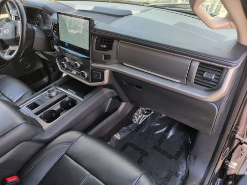 Certified 2023 Ford Expedition Max XLT RWD image 37