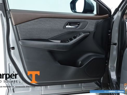Used 2023 Nissan Rogue SV FWD image 18