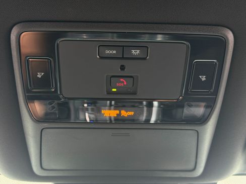 Used 2025 Lexus TX 500h AWD w/ Technology Package image 32