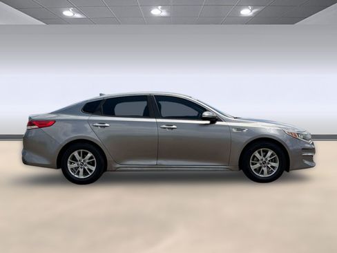 Used 2018 Kia Optima LX FWD image 8