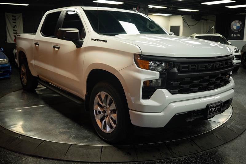 Used 2023 Chevrolet Silverado 1500 Custom w/ LPO, Dark Essentials Package AWD/4WD image 5