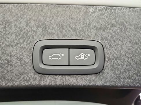 Used 2026 Volvo XC40 B5 Ultra w/ Climate Package AWD/4WD image 44