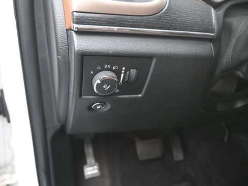 Used 2015 Jeep Grand Cherokee Summit w/ Platinum Series Group AWD/4WD image 13