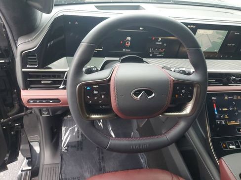 Used 2025 INFINITI QX80 Autograph AWD/4WD image 18