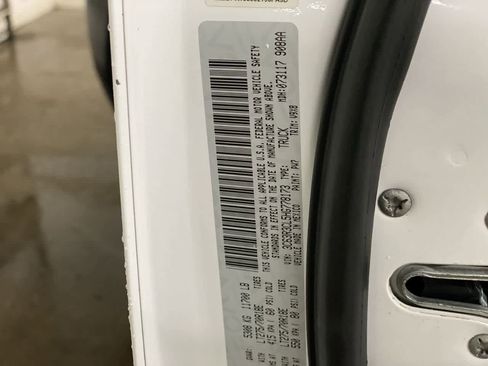 Used 2017 RAM 3500 Tradesman w/ Popular Equipment Group image 28