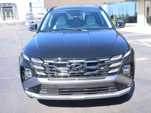 New 2025 Hyundai Tucson Limited image 12