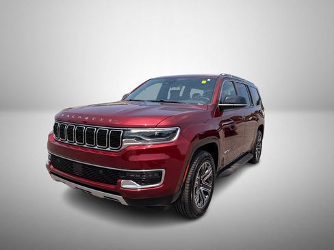 Used 2024 Jeep Wagoneer Series II w/ Flexible Seating Group RWD image 2