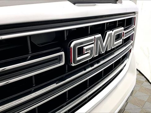 Used 2018 GMC Sierra 1500 SLE image 29